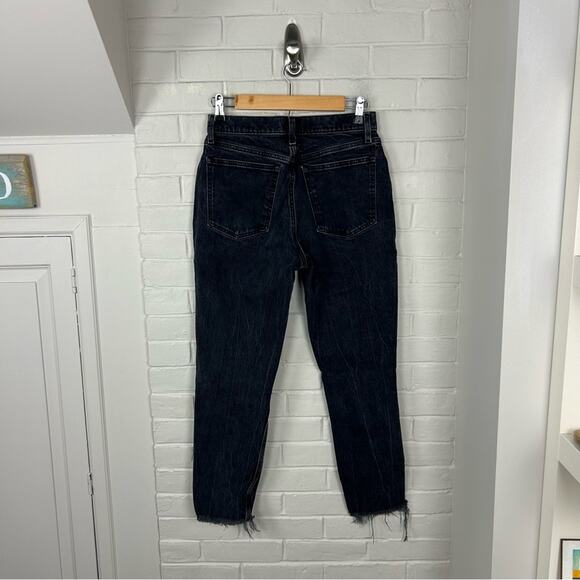 Abercrombie & Fitch Black Distressed High Rise Mom Jeans Size 28/6R - Picture 10 of 10